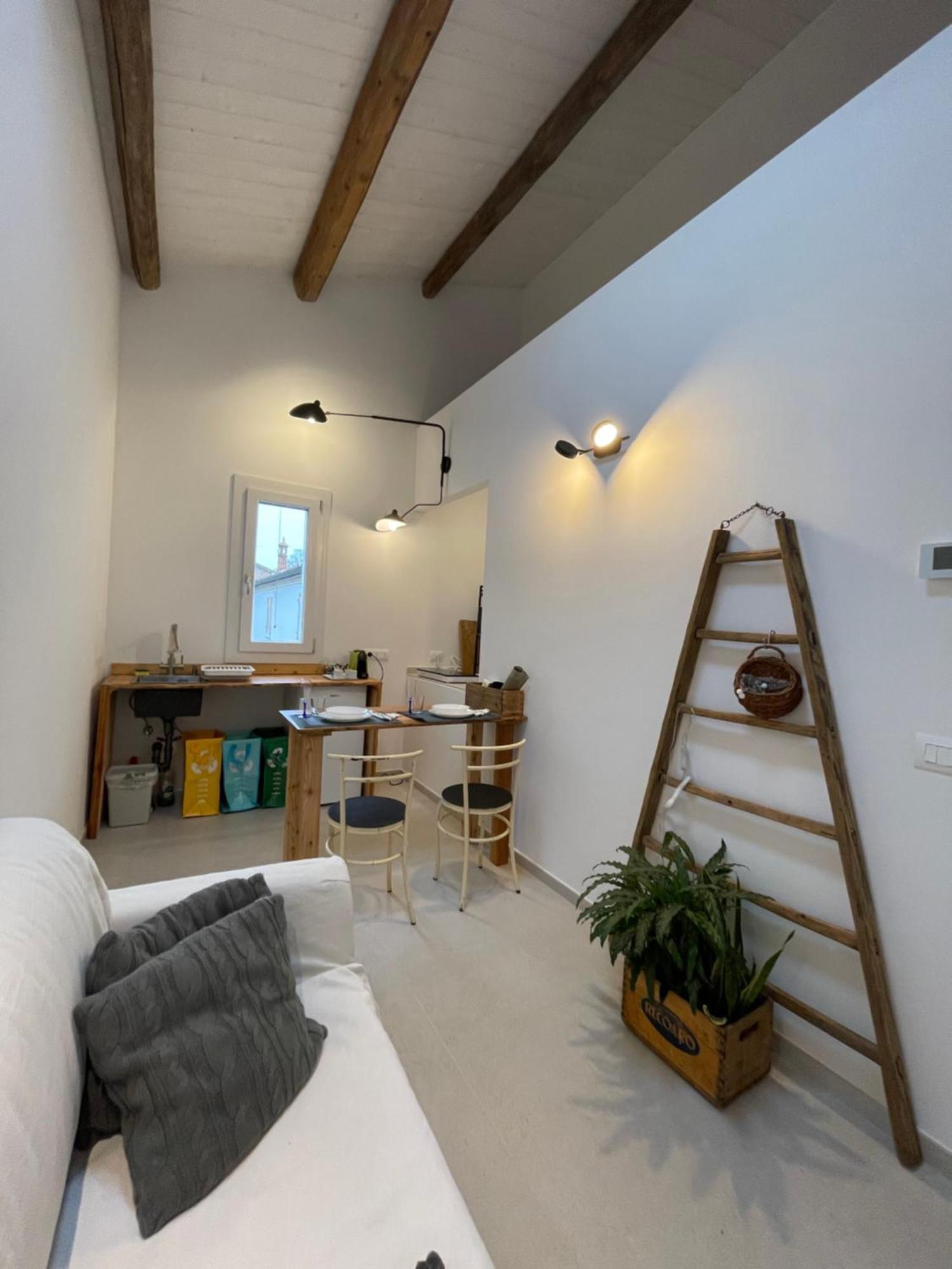 Apartmán Due Di Tutto Ferrara Exteriér fotografie